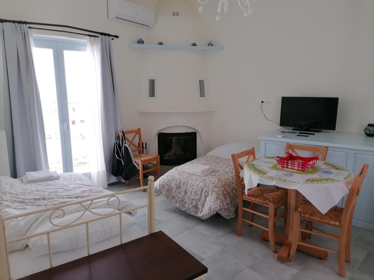 Amphitrite Apartments İskiri Dış mekan fotoğraf