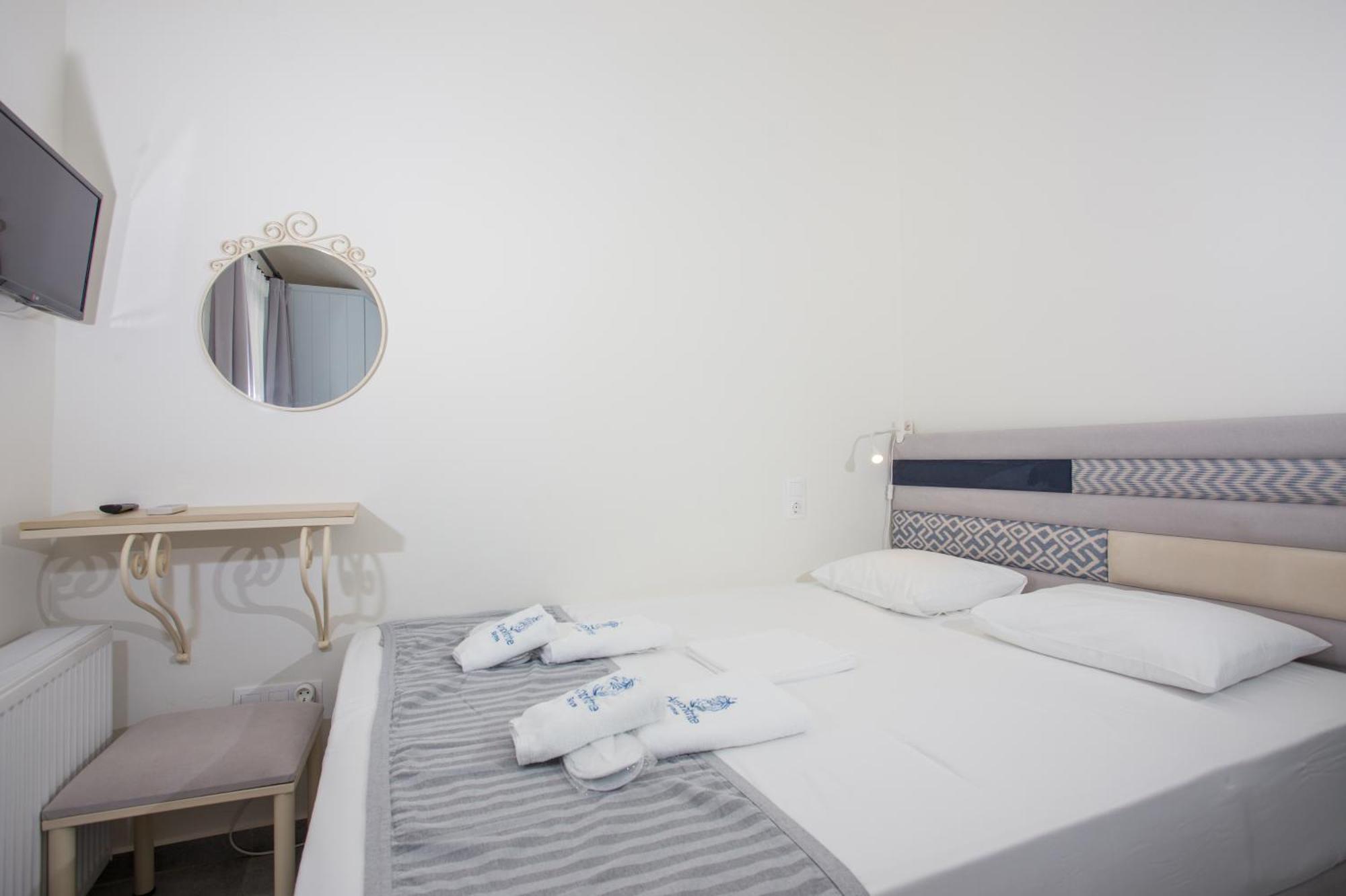 Amphitrite Apartments İskiri Dış mekan fotoğraf