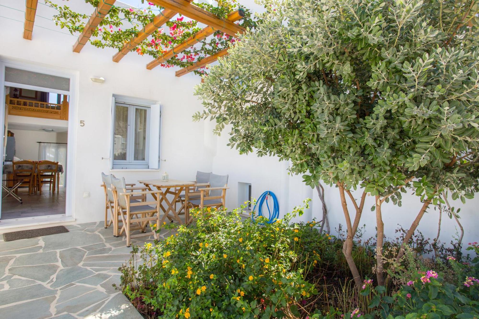 Amphitrite Apartments İskiri Dış mekan fotoğraf