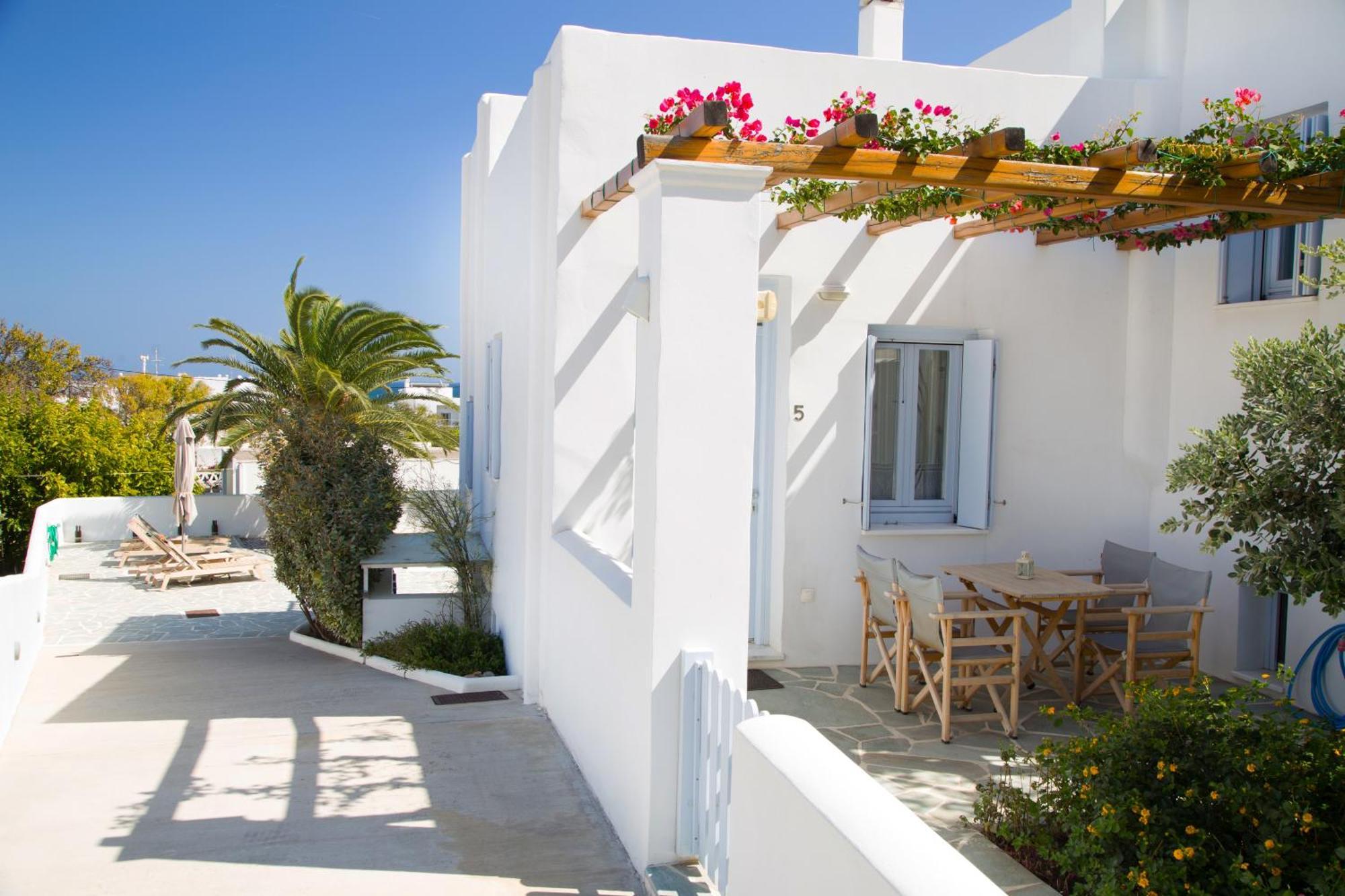Amphitrite Apartments İskiri Dış mekan fotoğraf