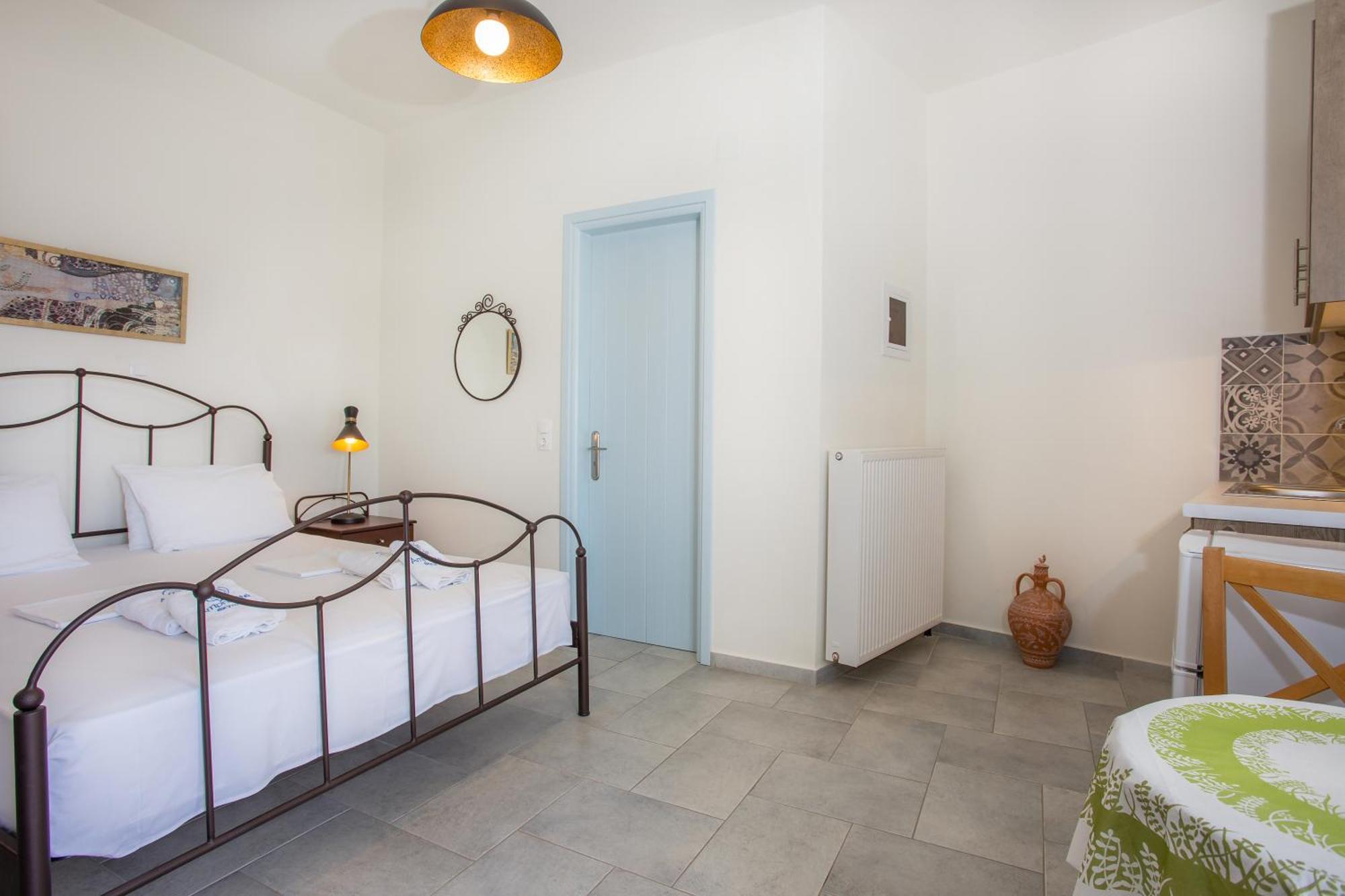 Amphitrite Apartments İskiri Dış mekan fotoğraf