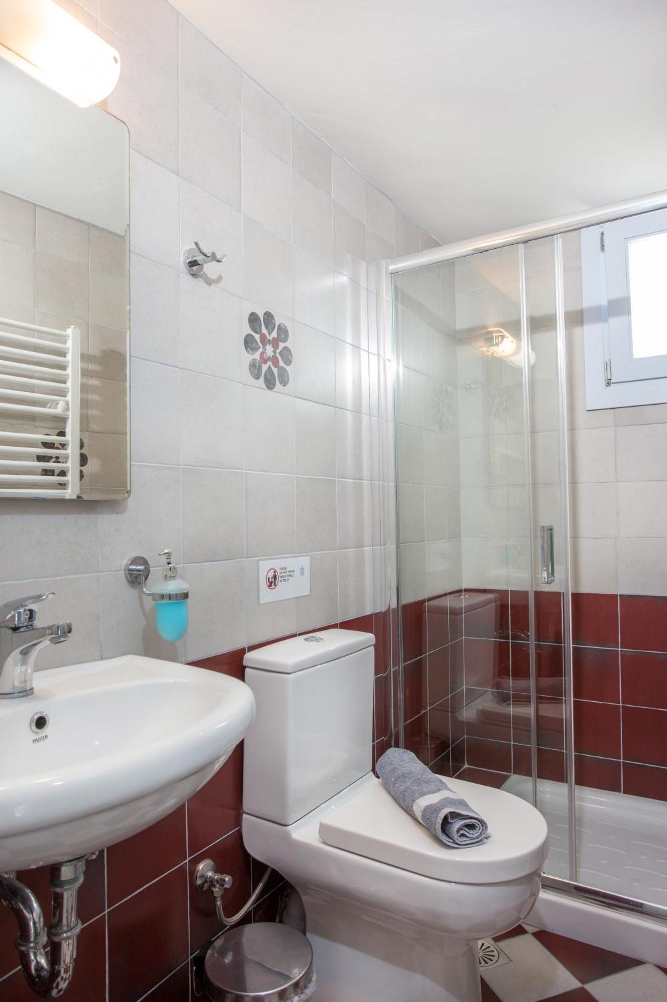 Amphitrite Apartments İskiri Dış mekan fotoğraf