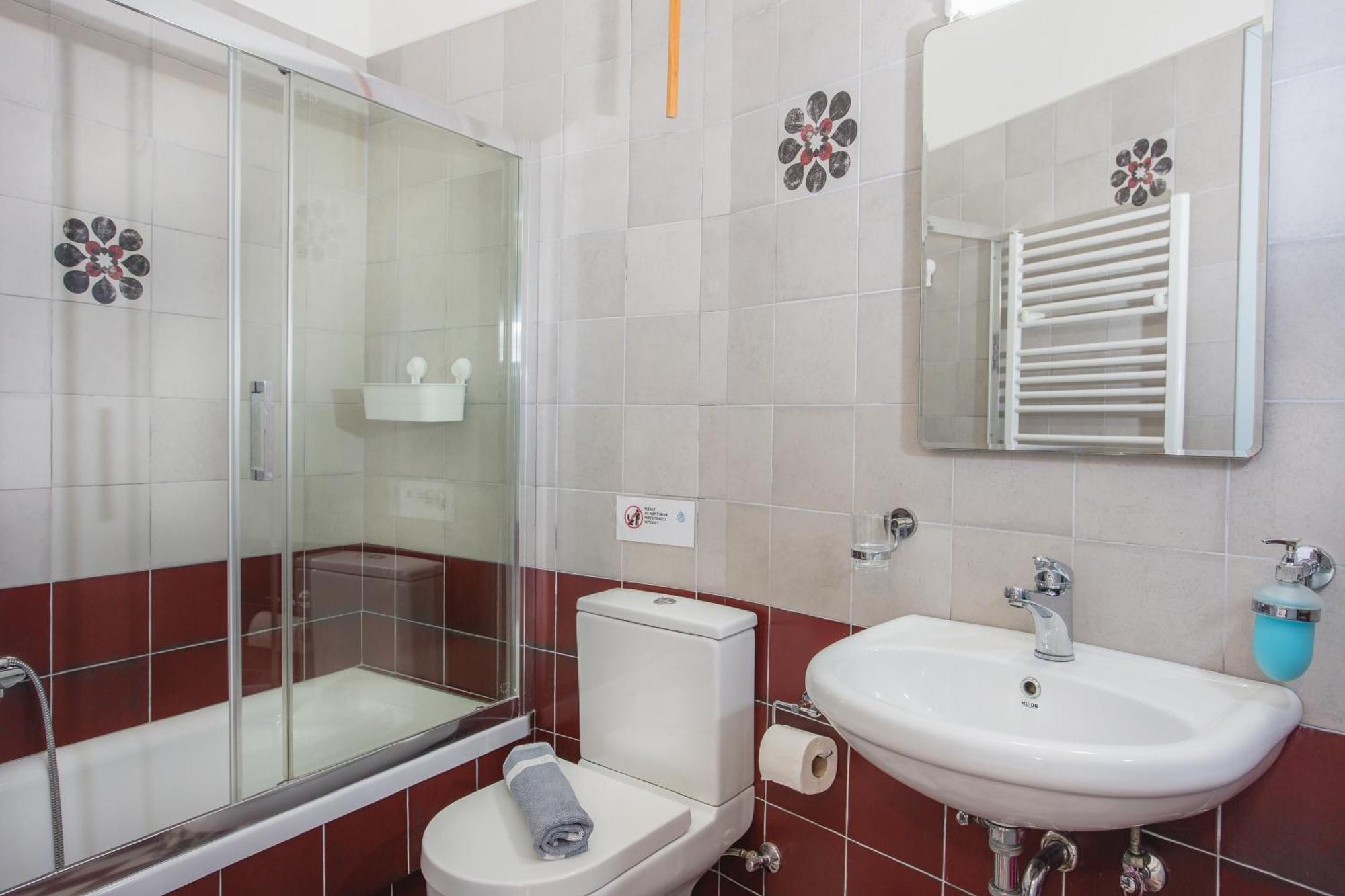 Amphitrite Apartments İskiri Dış mekan fotoğraf