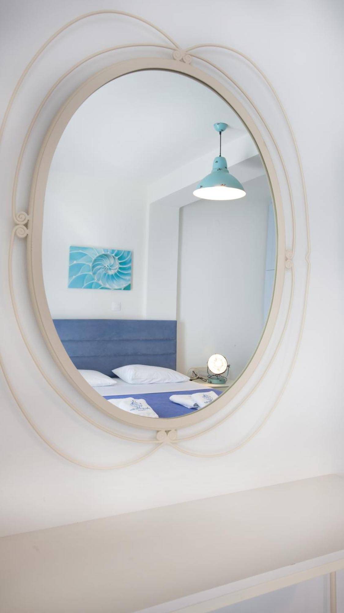 Amphitrite Apartments İskiri Dış mekan fotoğraf